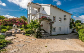 Stunning apartment in Krk w/ 3 Bedrooms